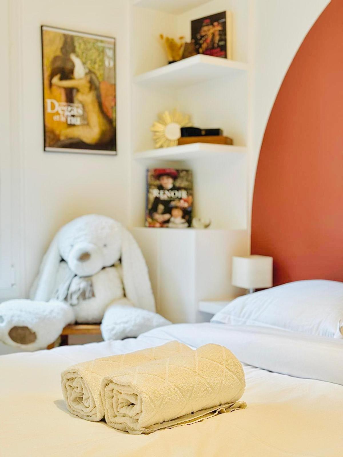 Charmant Appartement Au Coeur De Montmartre! Parigi Esterno foto
